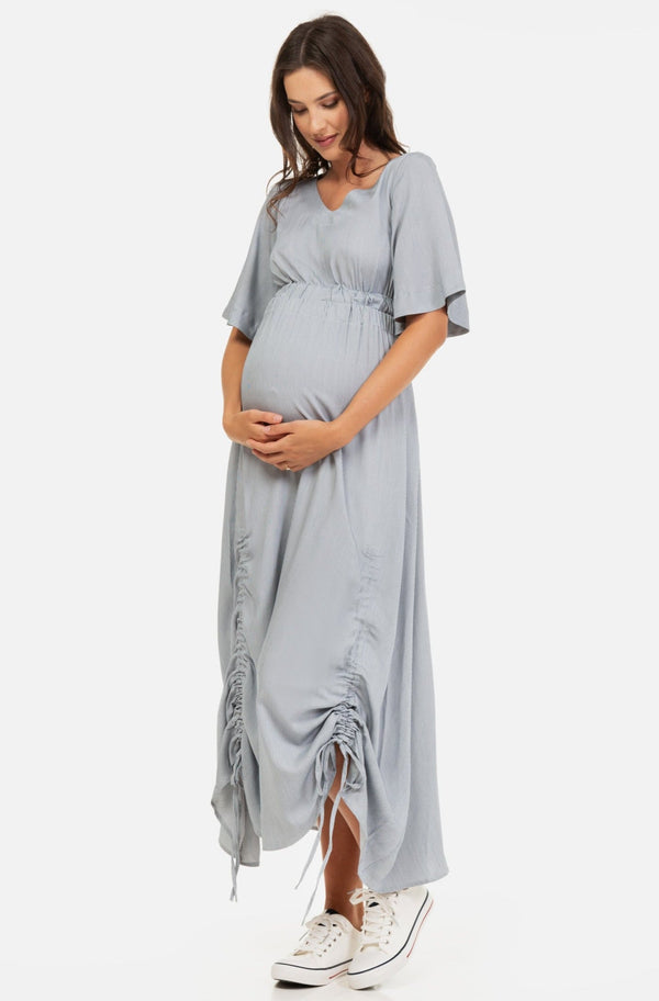 Gestreiftes Maxi-Umstandskleid mit Kordeldetails