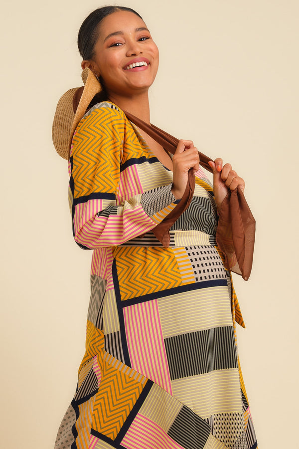 Umstands- und Stillkleid mit Patchwork-Muster