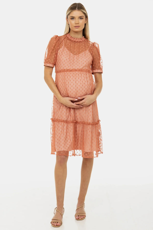 Luftiges Umstandskleid aus Tüll mit Punkten – Pfirsich