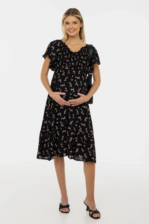 Boho-Umstandskleid mit Spitzenausschnitt