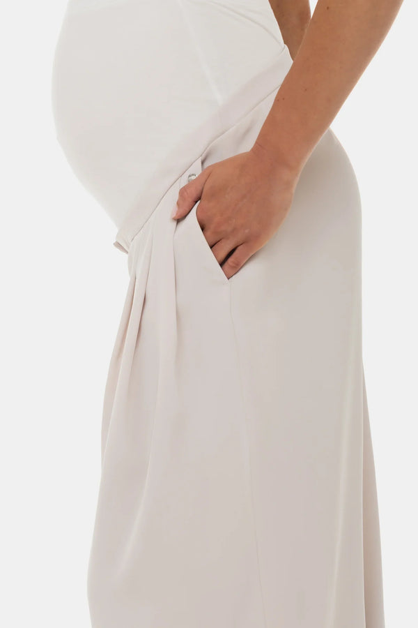 Elegante Umstandshose aus Crêpe Georgette mit feinen Falten