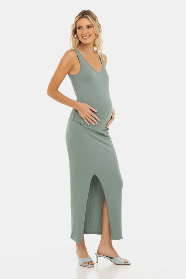 Langes Umstandskleid aus Rippjersey mit Schlitz – Salbeigrün