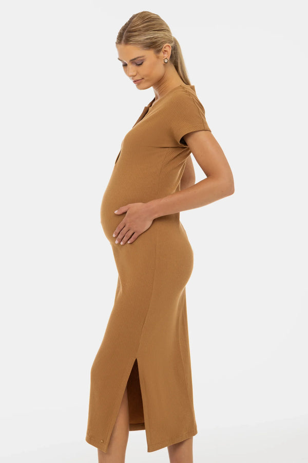 Umstands- und Stillkleid aus Rippjersey mit Knöpfen – Karamell