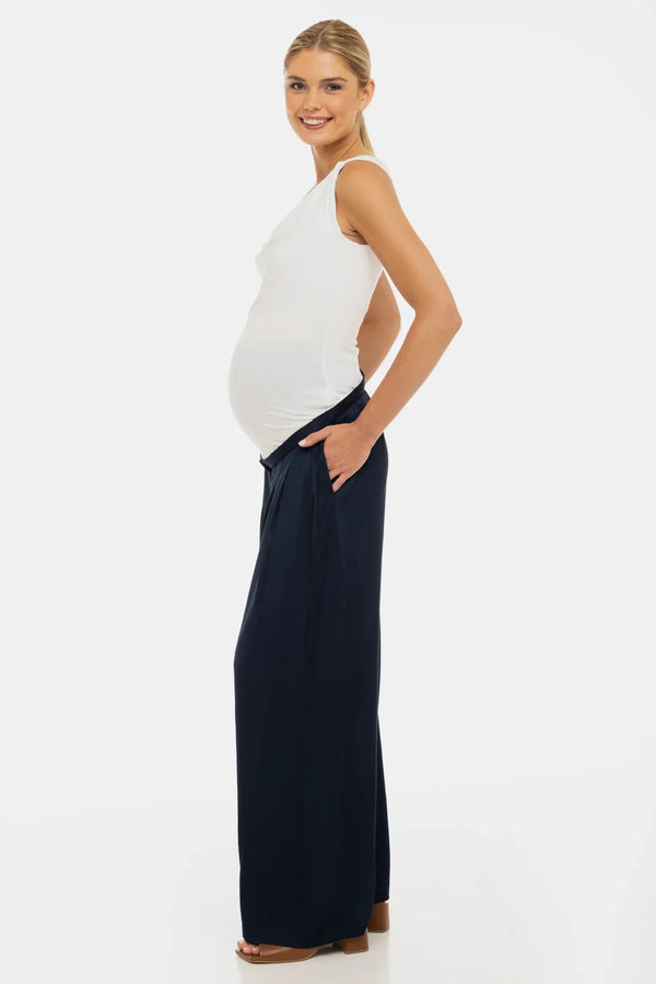 Elegante Umstandshose aus Satin mit feinen Falten