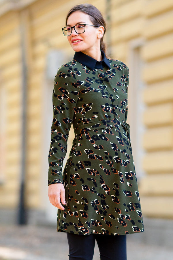 Umstands- und Stillkleid mit Animal-Print