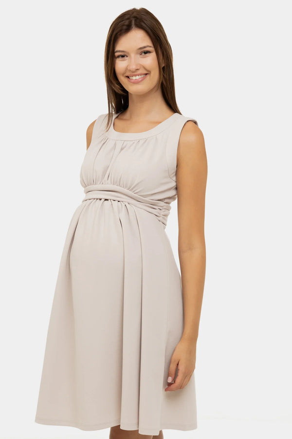 Elegantes Umstandskleid mit Raffung – Sand