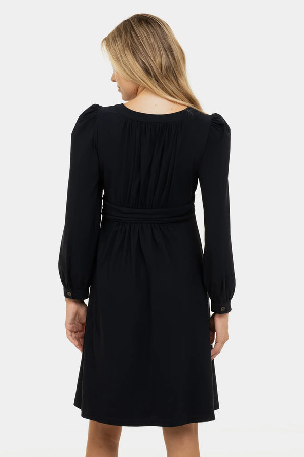 Elegantes Umstandskleid mit feinen Fältchen – Dunkelblau