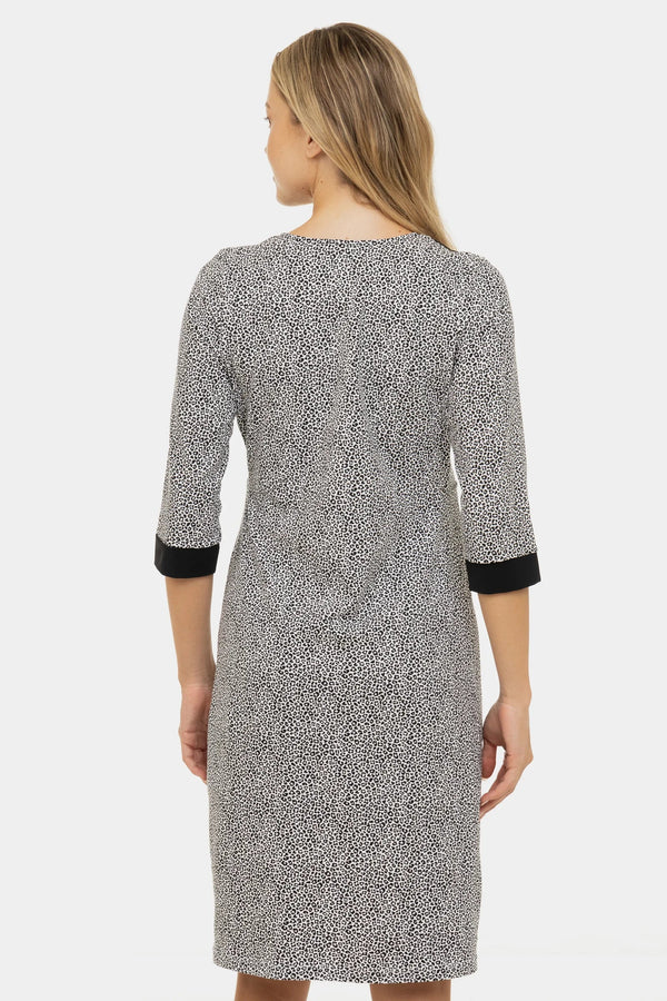 Umstands- und Stillkleid aus Baumwolle mit Muster