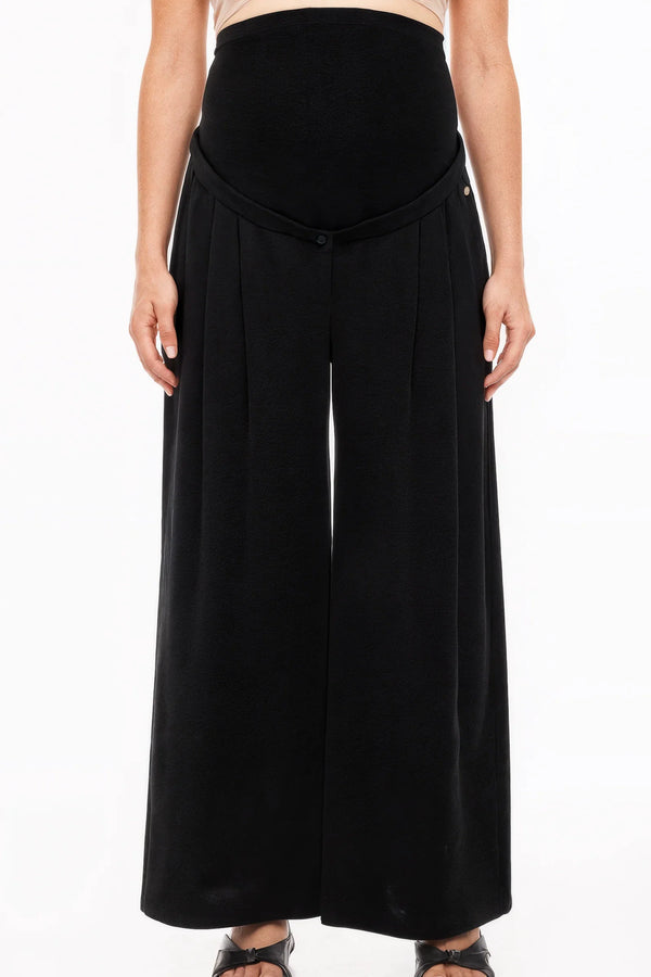 Elegante Umstandshose aus Crêpe Georgette mit feinen Falten – Schwarz