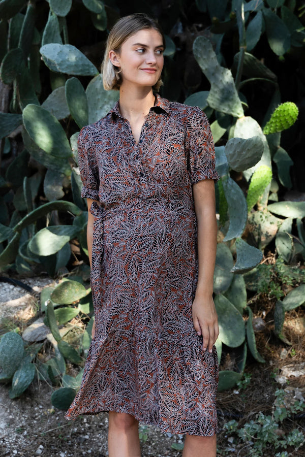 Umstands- & Stillblusenkleid mit Blättermuster und Volants