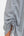Gestreiftes Maxi-Umstandskleid mit Kordeldetails