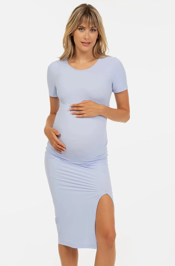 Tailliertes Umstandskleid mit Schlitz – Babyblau