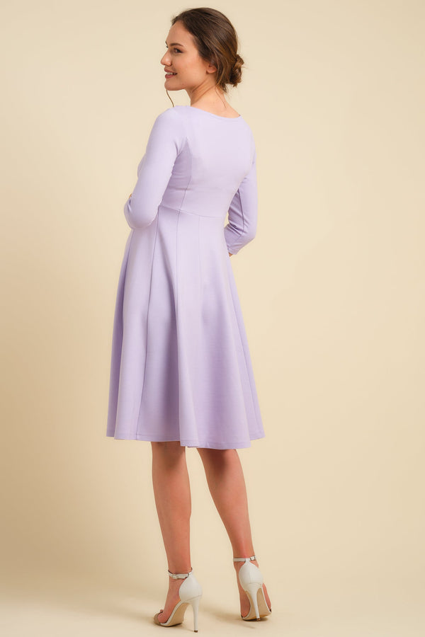 Ausgestelltes Umstands- und Stillkleid – Flieder