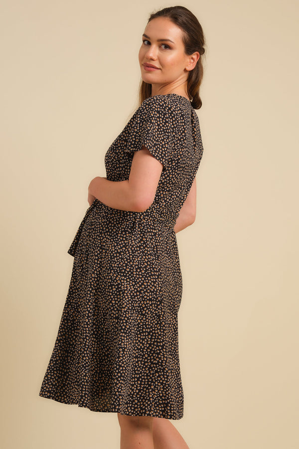 Umstands- und Stillkleid in Wickeloptik – mit Print