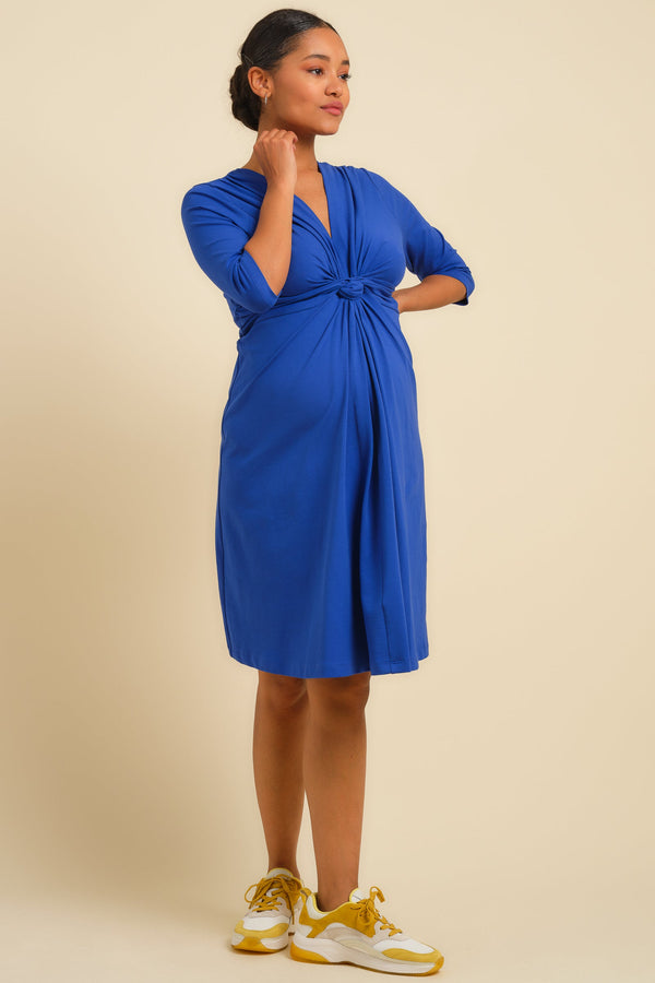 Umstandskleid aus Baumwolle mit Knotendetail – Royalblau