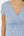 Umstands- und Stillkleid mit dekorativem Taillenband – Babyblau
