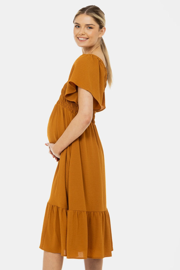 Boho Umstandskleid mit Smok-Detail und Rüschen