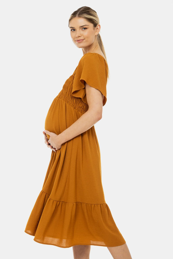 Boho Umstandskleid mit Smok-Detail und Rüschen