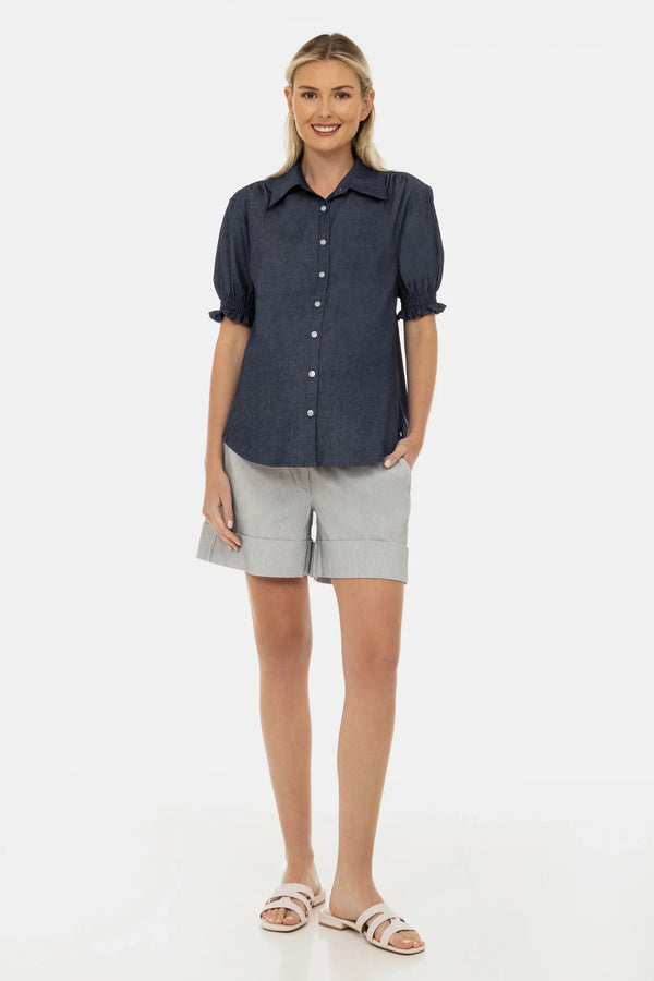 Gestreifte Umstandsshorts – Grau