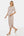 Langes figurbetontes Umstands- und Stillkleid mit Crinkle-Effekt – Sand