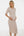 Langes figurbetontes Umstands- und Stillkleid mit Crinkle-Effekt – Sand