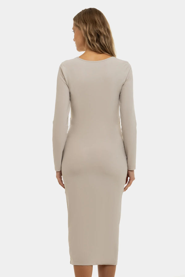 Langes Umstandskleid mit Schlitz – Sandbeige