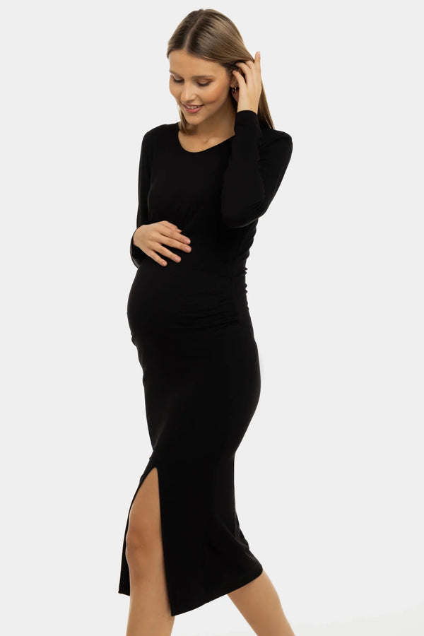 Langes schwarzes Umstandskleid mit Schlitz