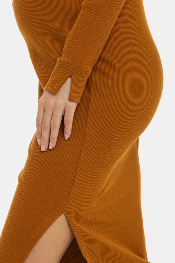 Langes geripptes Umstands- und Stillkleid mit langen Ärmeln – Karamell