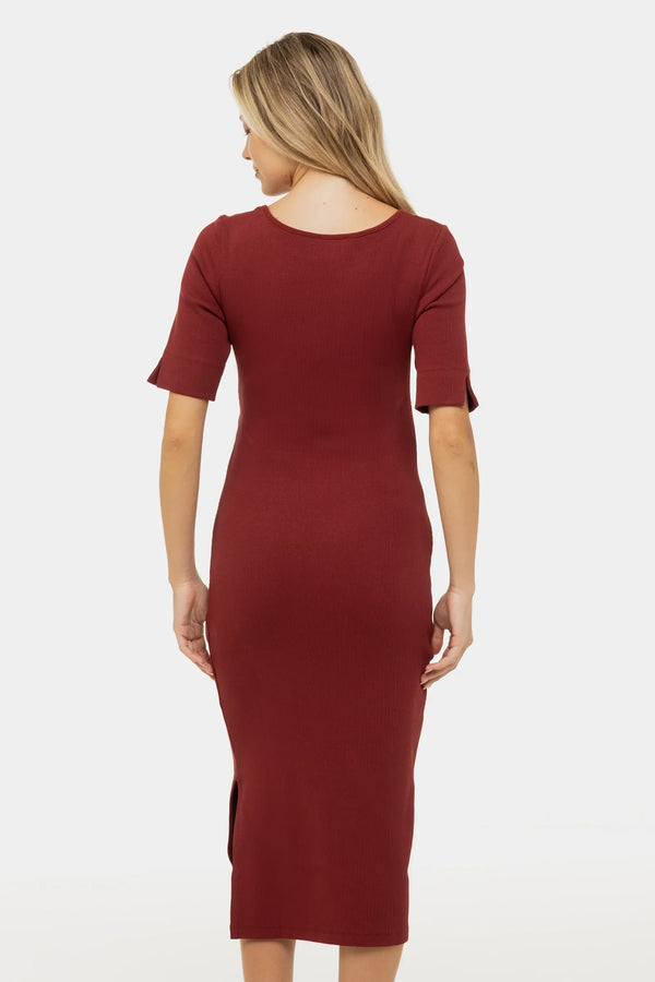 Tailliertes Umstands- & Stillkleid aus geripptem Baumwolljersey – Ziegelrot