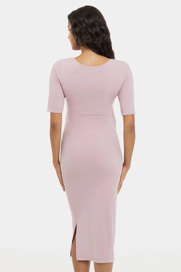 Figurbetontes langes Umstands- und Stillkleid – Altrosa
