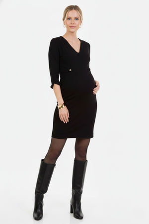 Zwangerschapsjurk met gouden knopen