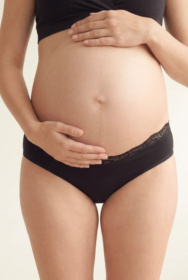 Umstandsstring aus Baumwolle mit Spitzenbund